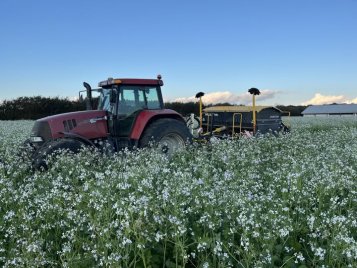 Mange muligheder med Multiva🙂 Såning af vinterrug direkte i efterafgrøde på Als👍 Multiva eForte giver dig mange værktø...