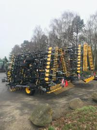 En masse aktivitet for tiden🇩🇰 7 & 8 meter Multiva Optima EVO afleveres til kunder fra Søllested Maskinforretning. Ha...