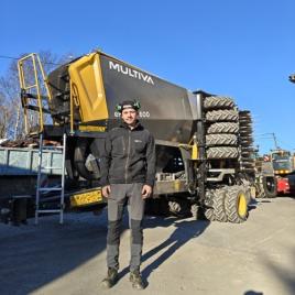 In the Multiva factory the last machines for the spring seeding season are being prepared. This eCerex 600 is heading to...
