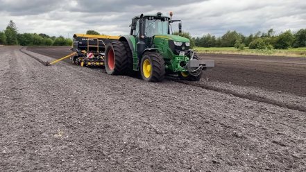 Igangsætning af eCerex 400🇩🇰 Vores forhandler, JS Vestergaard, har netop leveret denne eCerex 400 til en lokal kunde....