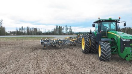 🚜 Crossline on joustopiikkiäkeiden ykkönen – eikä syyttä. Videolla näet, miten Crossline tuottaa ylivertaisen työjäljen...