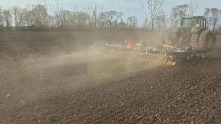 Optima EVO 600 gépátadáson. A beüzemelés szó szerint a kertek alatt történt 🙂 🖤🇫🇮 Köszönjük a bizalmat! 🤝